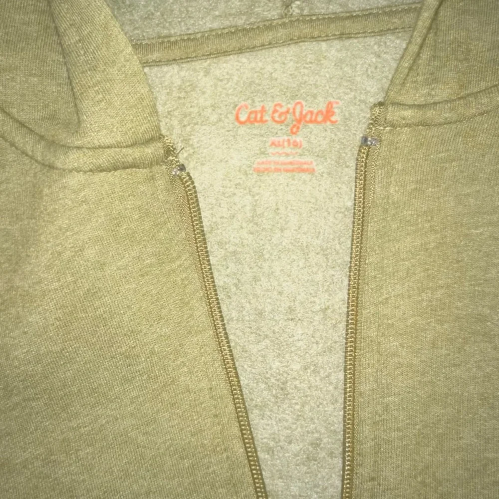 green jacket - Picture 2 of 3